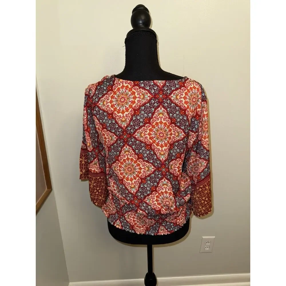 Twine & String Woman’s Cropped Red Blue Floral Smocked Surplice Boho Top Medium - Picture 4 of 5